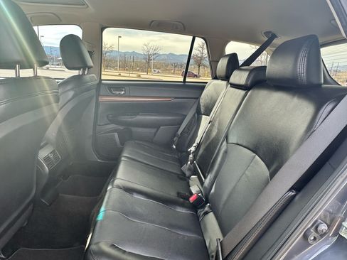 Used 2014 Subaru Outback 2.5i Limited w/ Moonroof Package image 11