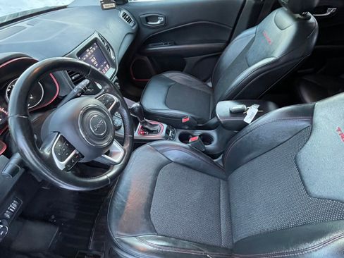 Used 2020 Jeep Compass Trailhawk image 9