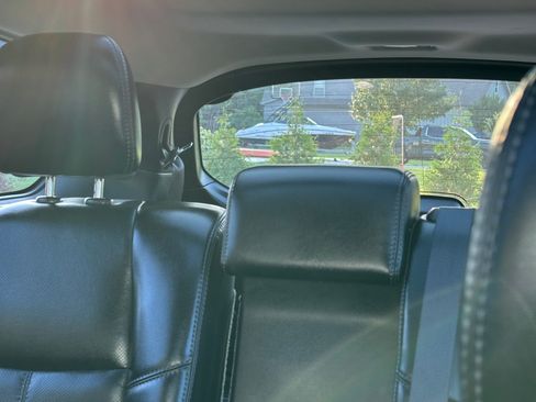 Used 2018 Nissan Pathfinder Platinum AWD/4WD image 14