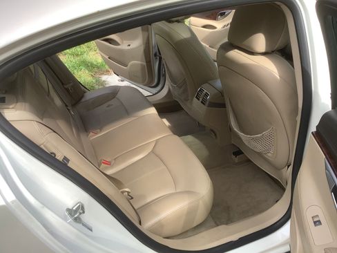 Used 2011 Buick LaCrosse CXS w/ Driver Confidence Package FWD image 9