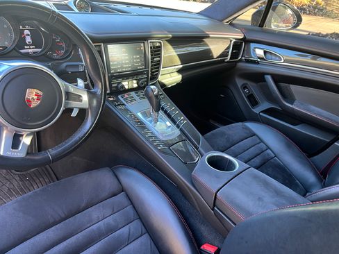 Used 2015 Porsche Panamera GTS image 15