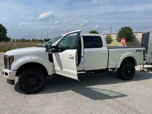 Used 2019 Ford F250 Lariat w/ Lariat Ultimate Package image 8