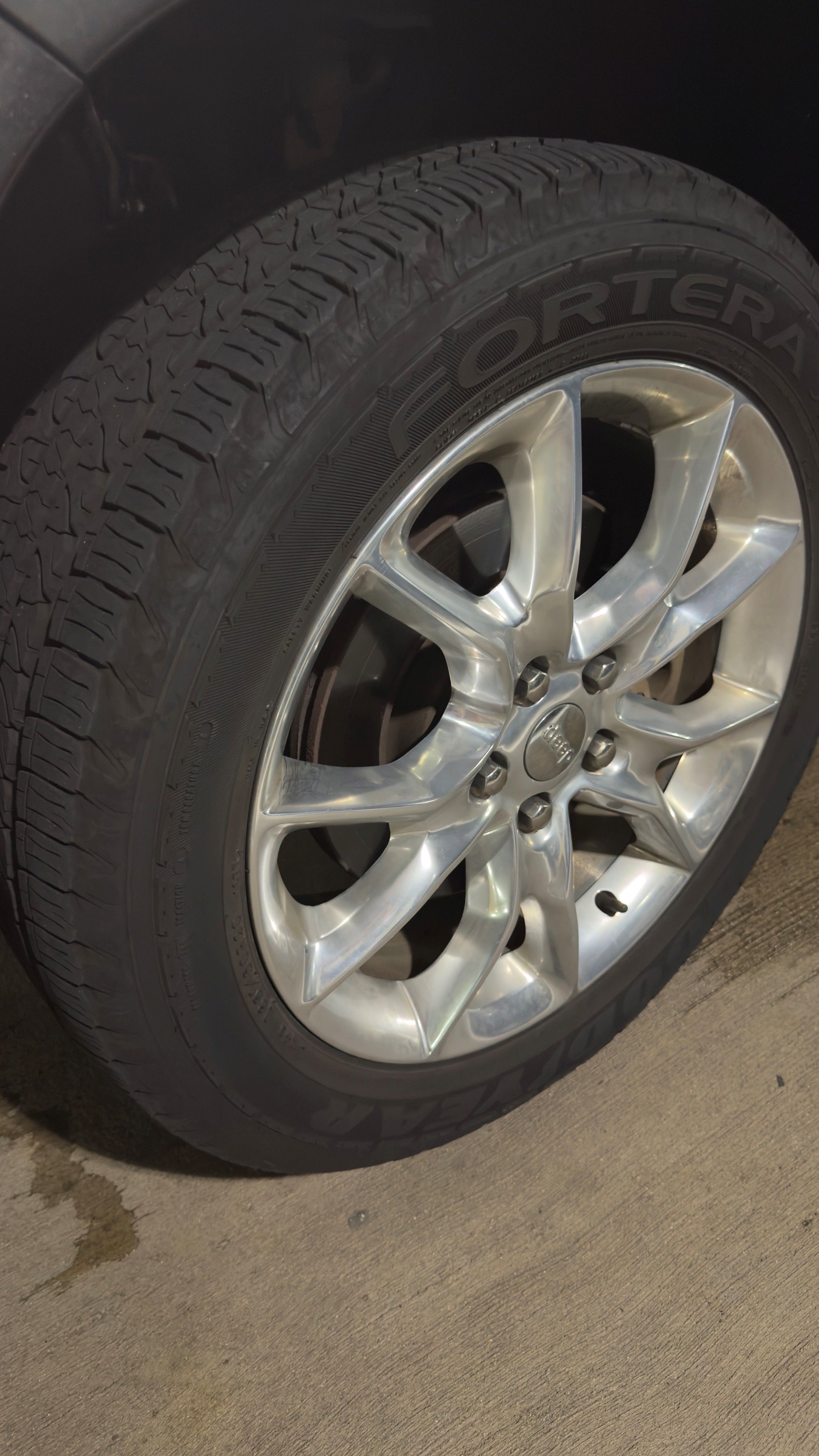 Used 2014 Jeep Grand Cherokee Summit AWD/4WD image 13