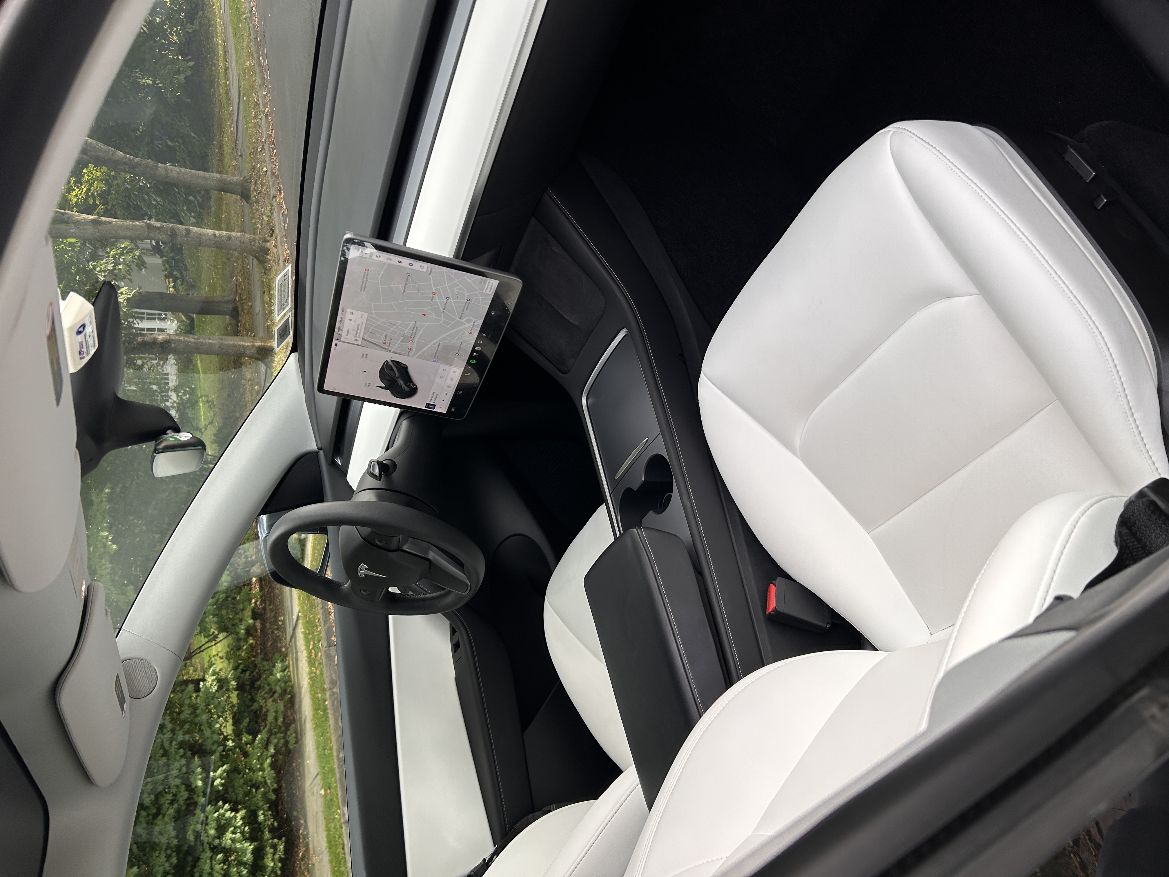 Used 2021 Tesla Model Y Long Range AWD/4WD image 11