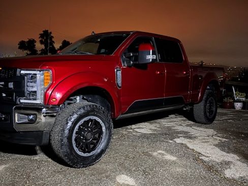 Used 2019 Ford F250 Lariat w/ Lariat Ultimate Package image 6