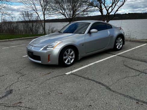 Used 2003 Nissan 350Z Touring image 4