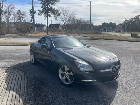 Used 2012 Mercedes-Benz SLK 350 image 6