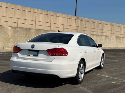 Used 2014 Volkswagen Passat 1.8T Wolfsburg Edition FWD image 9