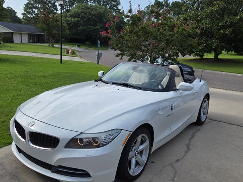 Used 2013 BMW Z4 sDrive28i RWD image 8