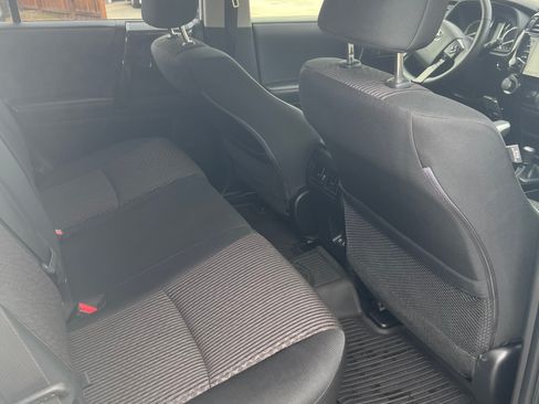 Used 2021 Toyota 4Runner TRD Off-Road image 16