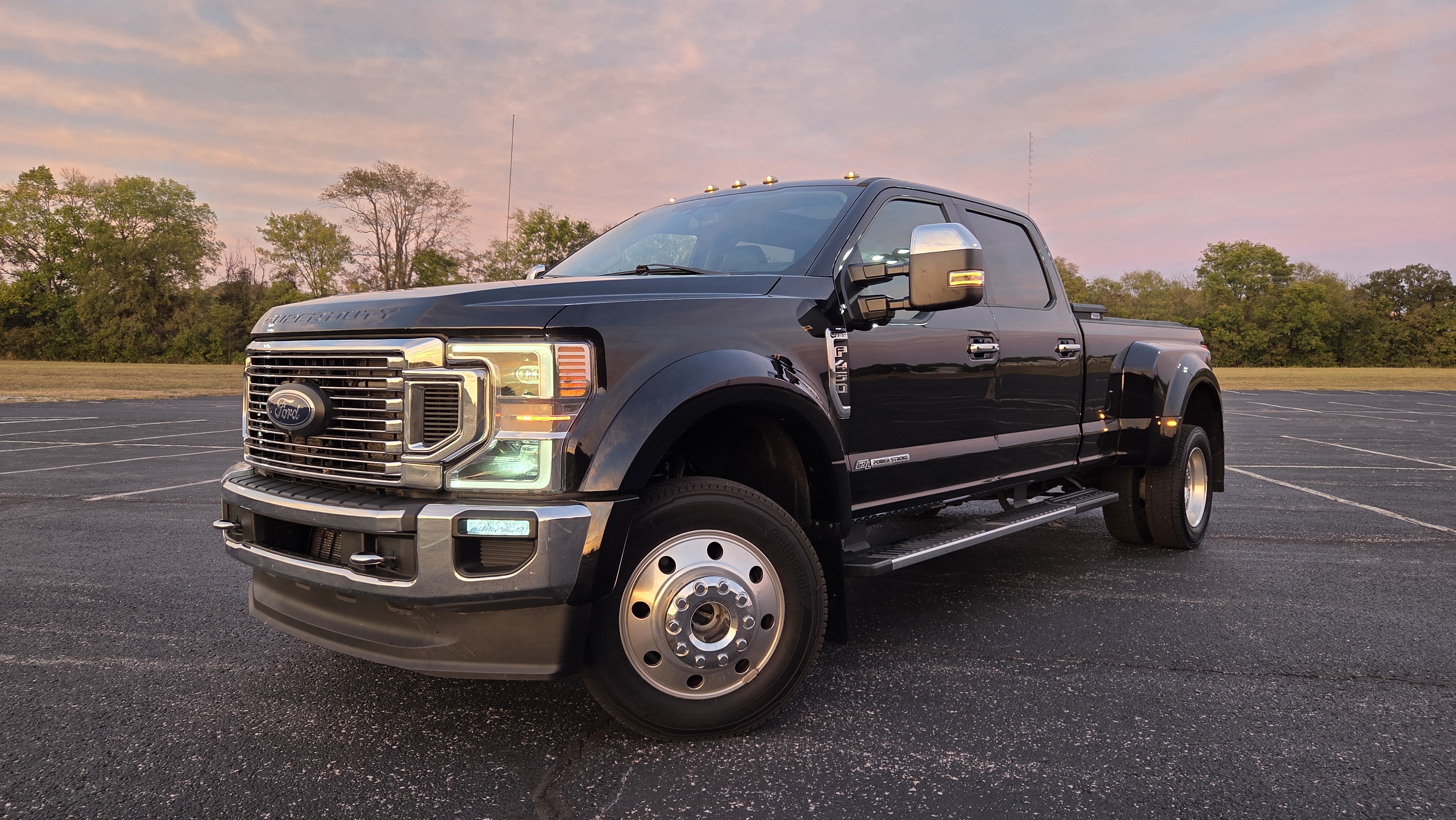Used 2021 Ford F450 Lariat w/ Lariat Ultimate Package AWD/4WD image 1