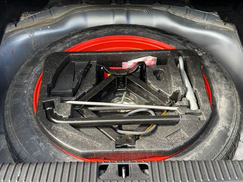 Used 2007 Jaguar XK Convertible image 24