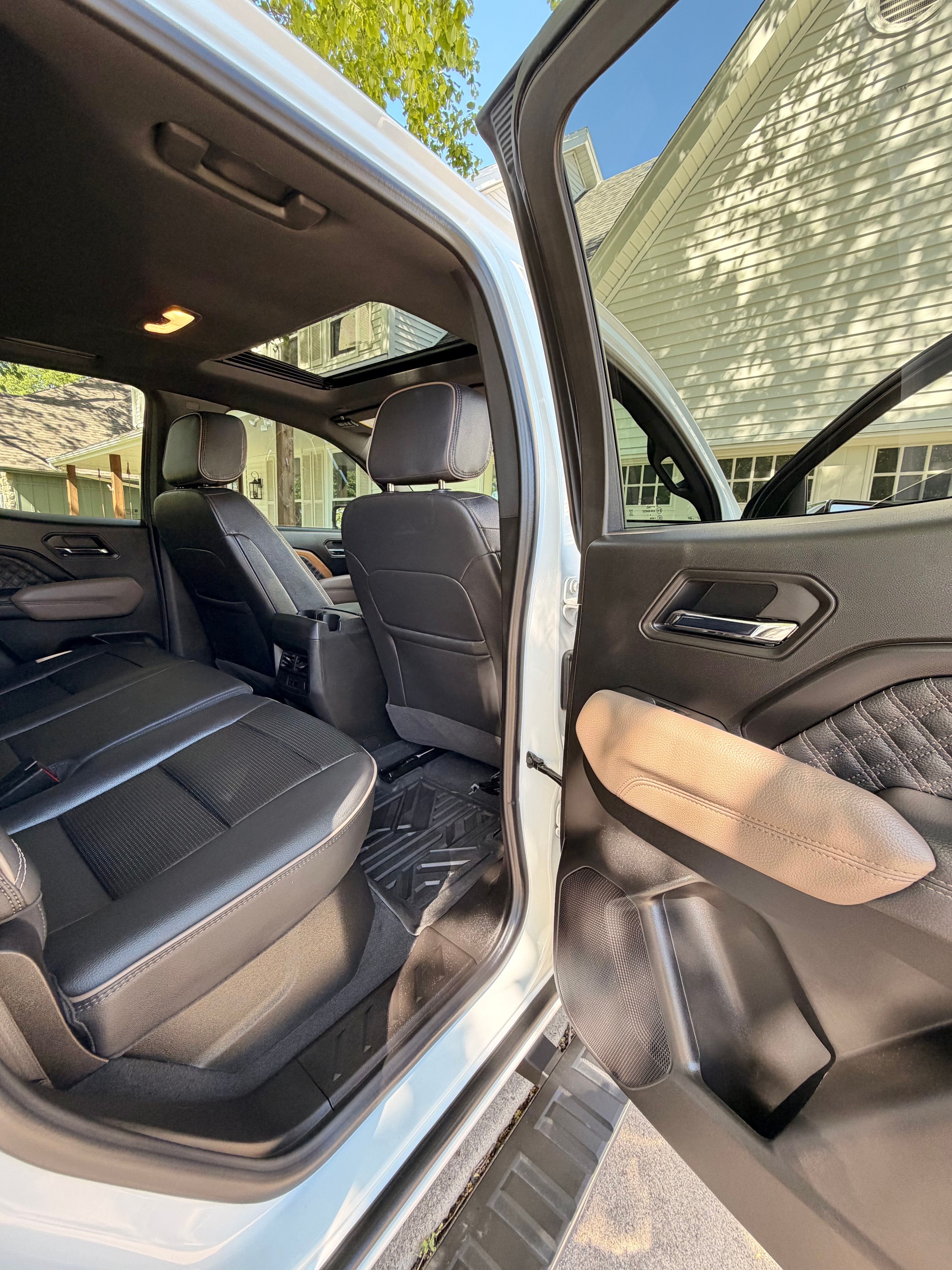 Used 2025 GMC Canyon Denali AWD/4WD image 20