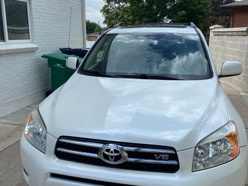 Used 2008 Toyota RAV4 Limited AWD/4WD image 1