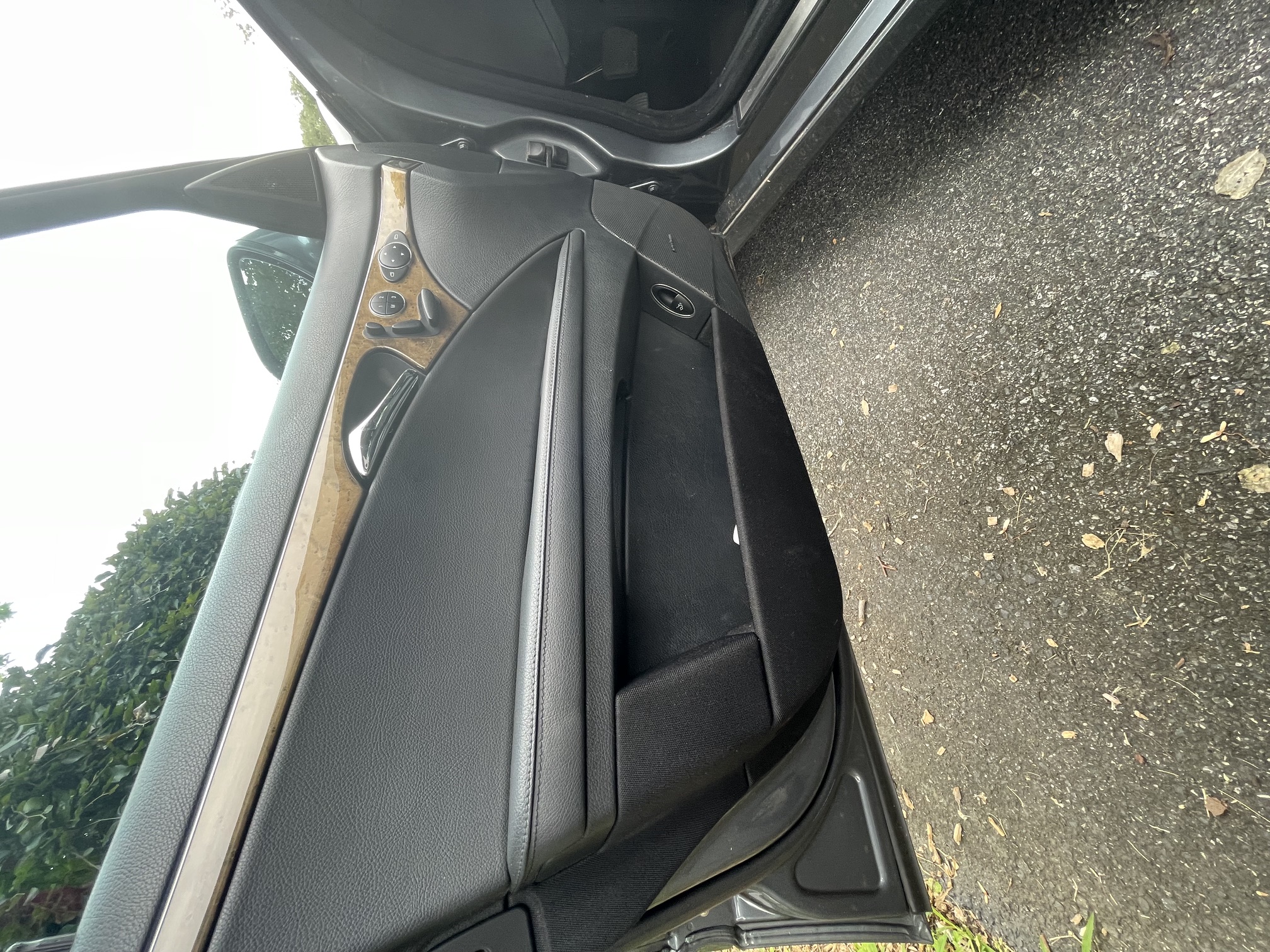 Used 2007 Mercedes-Benz E 350 4MATIC Sedan image 16