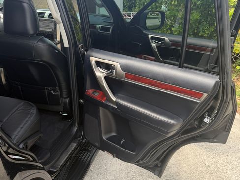 Used 2013 Lexus GX 460 AWD/4WD image 25