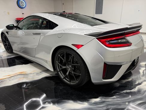 Used 2017 Acura NSX image 14