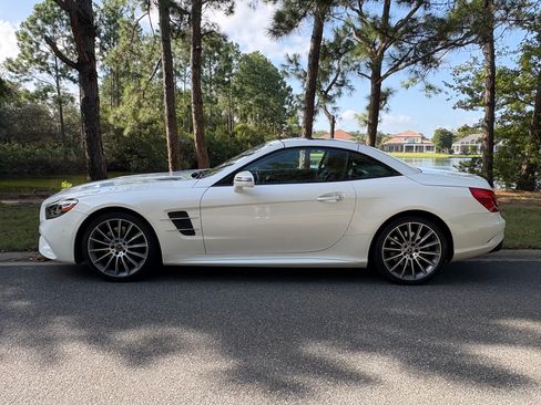 Used 2018 Mercedes-Benz SL 550 image 1