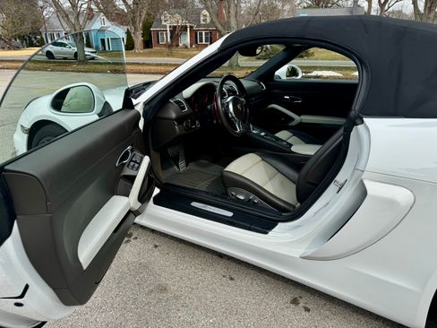 Used 2013 Porsche Boxster image 10