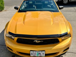 Used 2011 Ford Mustang Premium RWD video 1