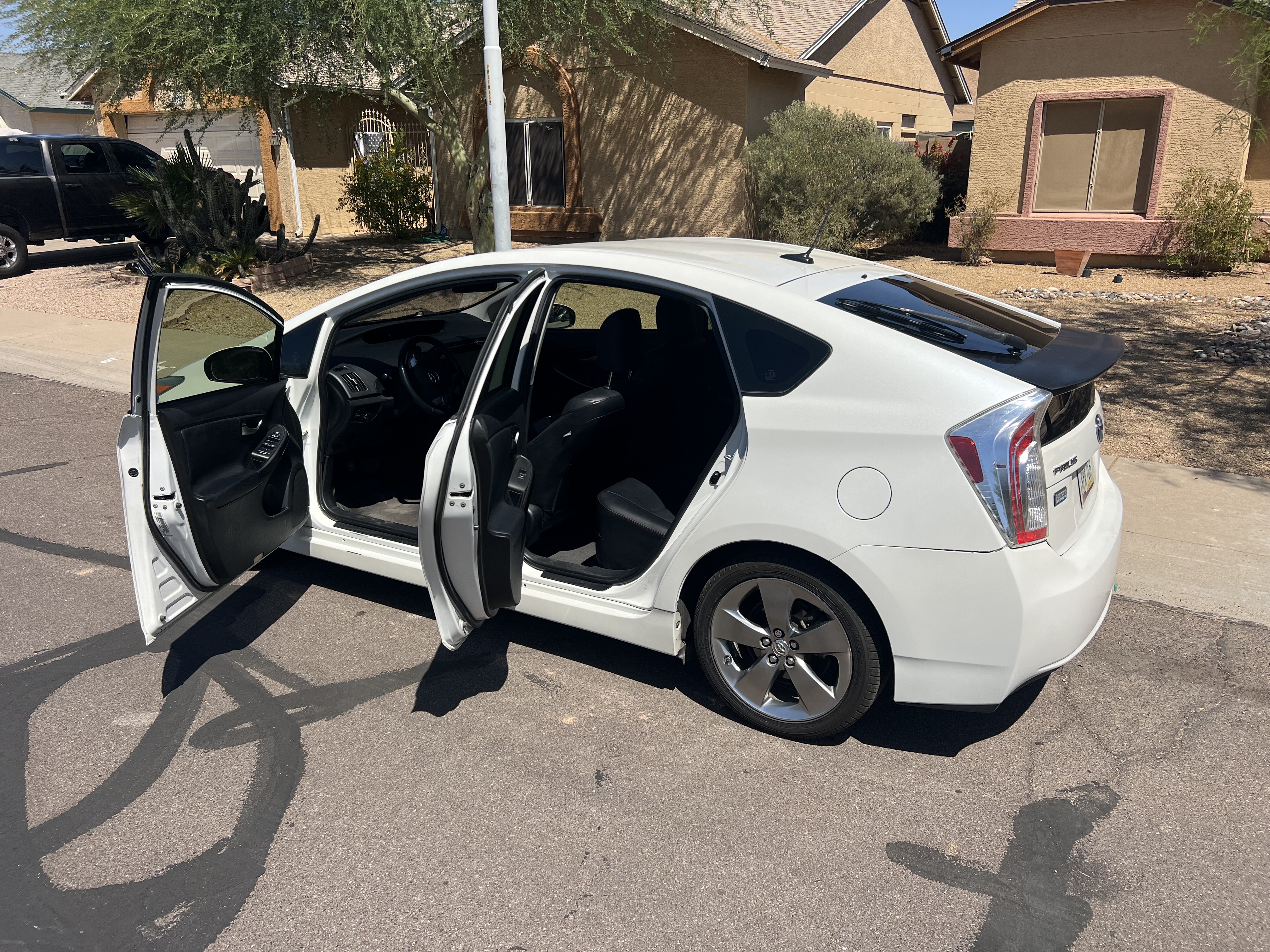 Used 2013 Toyota Prius Persona Series FWD image 5