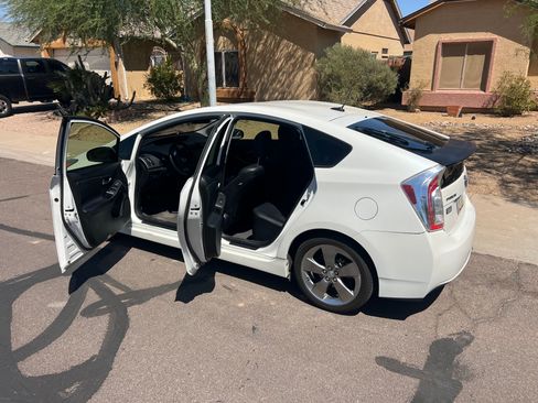 Used 2013 Toyota Prius Persona Series FWD image 5