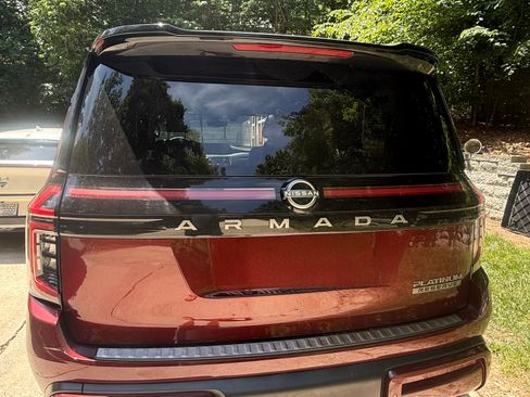 Used 2025 Nissan Armada Platinum Reserve AWD/4WD image 5