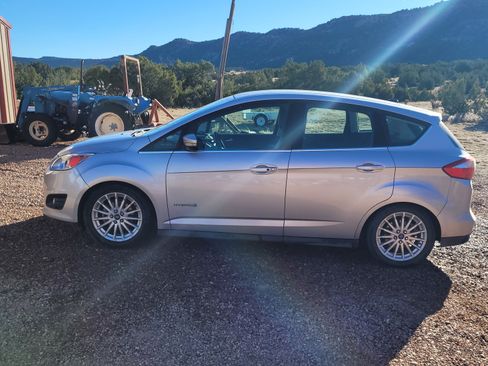 Used 2013 Ford C-MAX SEL image 6