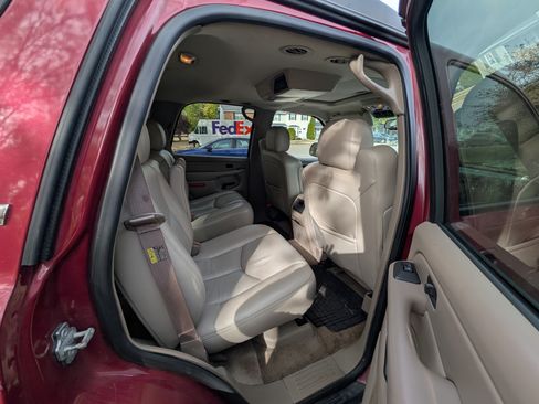 Used 2005 Chevrolet Tahoe Z71 w/ Preferred Equipment Group image 4