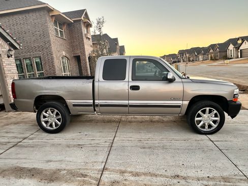 Used 2002 Chevrolet Silverado 1500 LS image 5