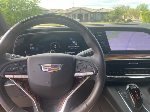 Used 2023 Cadillac Escalade ESV Premium Luxury w/ LPO, Radiant Package AWD/4WD image 22