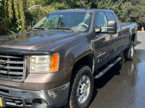 Used 2007 GMC Sierra 3500 SLT w/ Convenience Package image 1