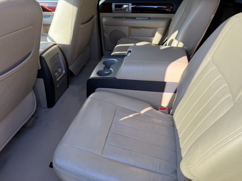 Used 2006 Lincoln Navigator Luxury AWD/4WD image 26