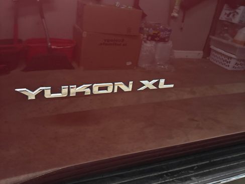 Used 2020 GMC Yukon XL SLT w/ Open Road Package image 23