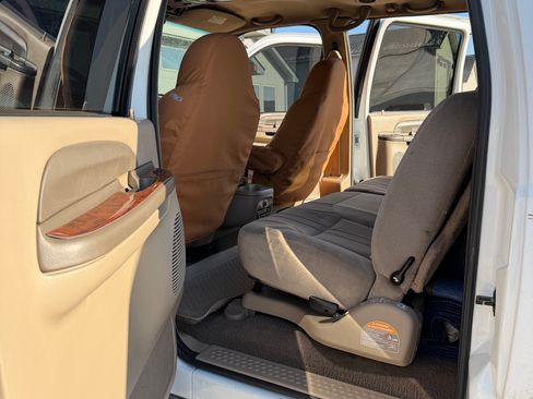 Used 2001 Ford Excursion XLT image 11