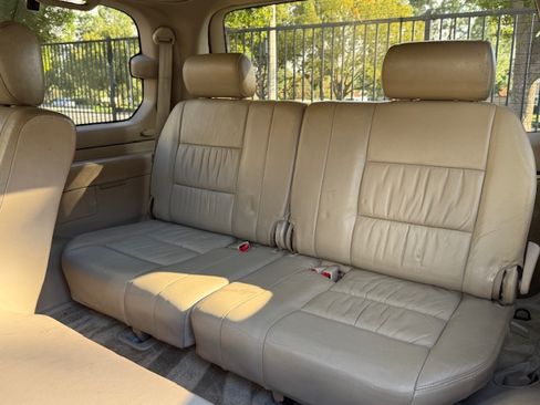 Used 2000 Toyota Land Cruiser Sport Utility 4D image 19