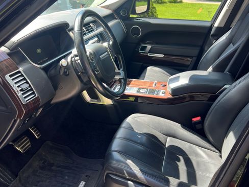 Used 2015 Land Rover Range Rover Supercharged AWD/4WD image 25