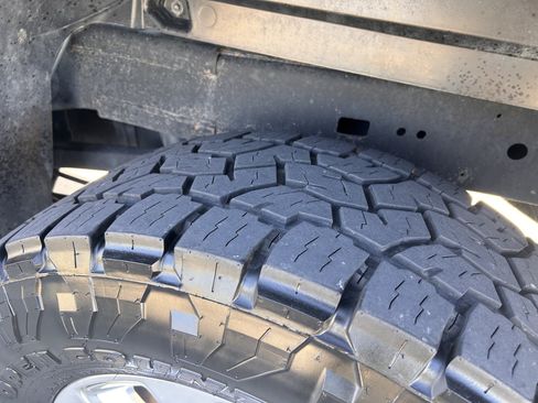 Used 2022 RAM 2500 Limited w/ Towing Technology Group image 2