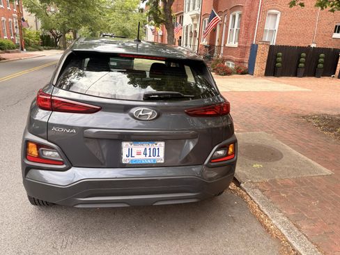 Used 2021 Hyundai Kona SE FWD image 5