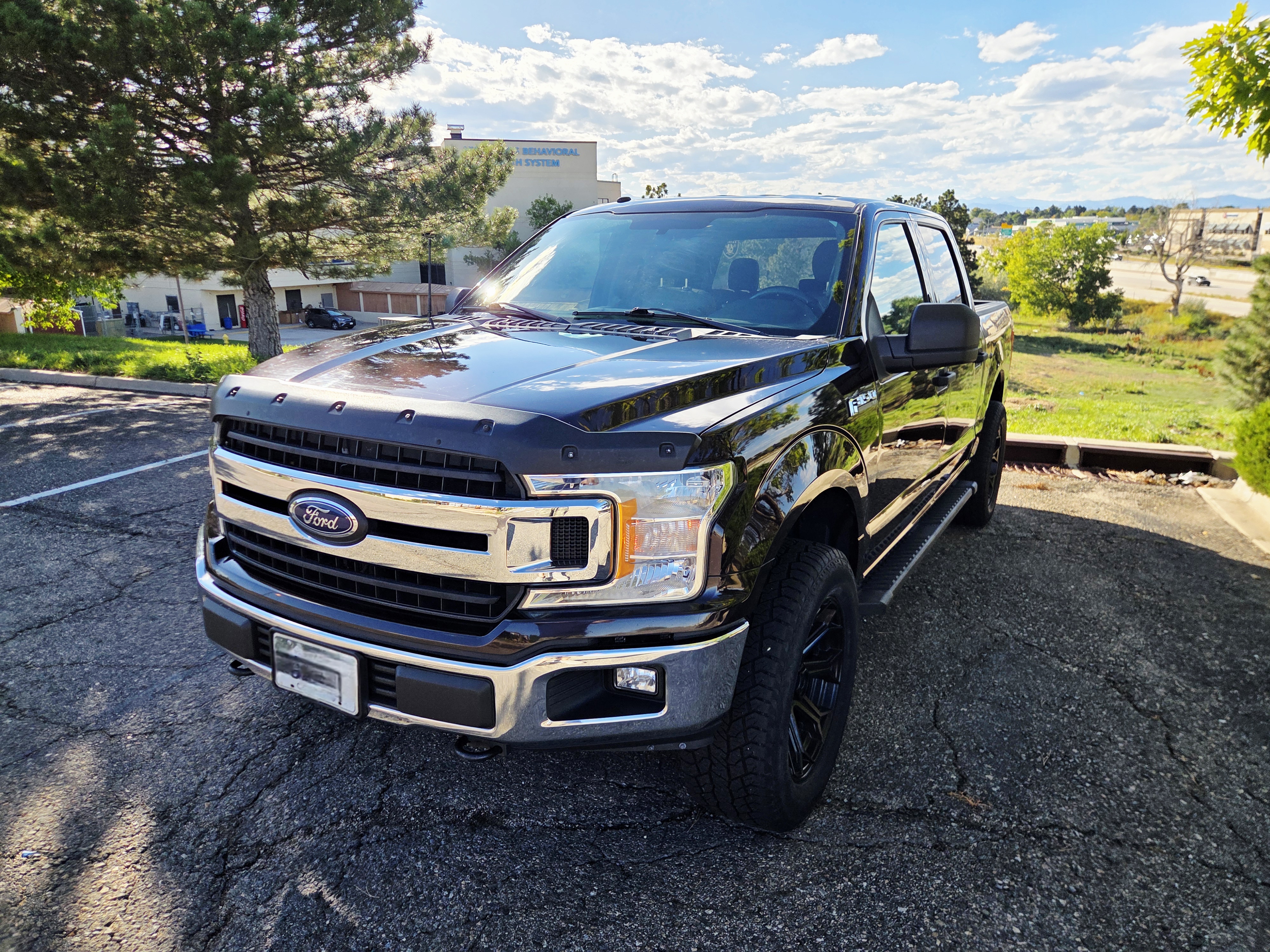 Used 2018 Ford F150 XLT AWD/4WD image 2