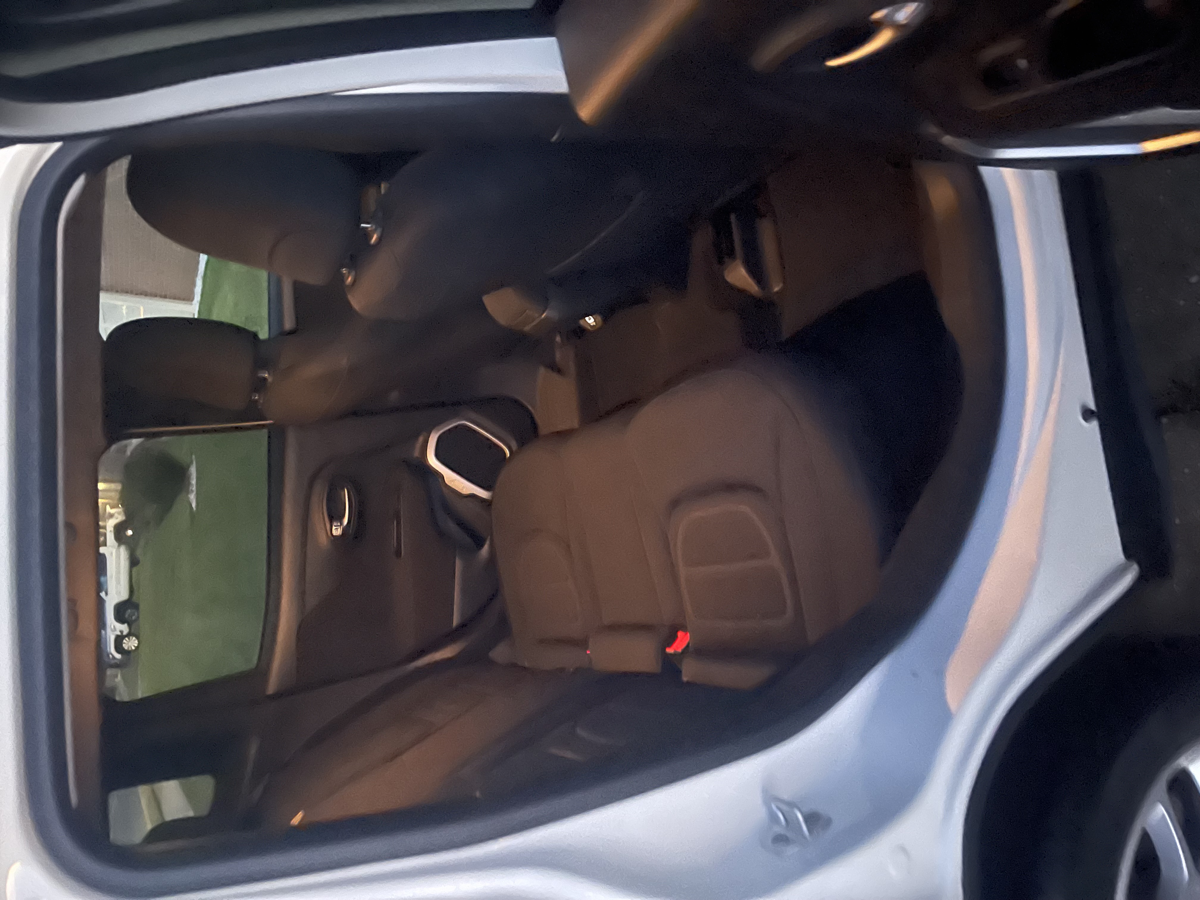 Used 2018 Jeep Renegade Latitude FWD image 4
