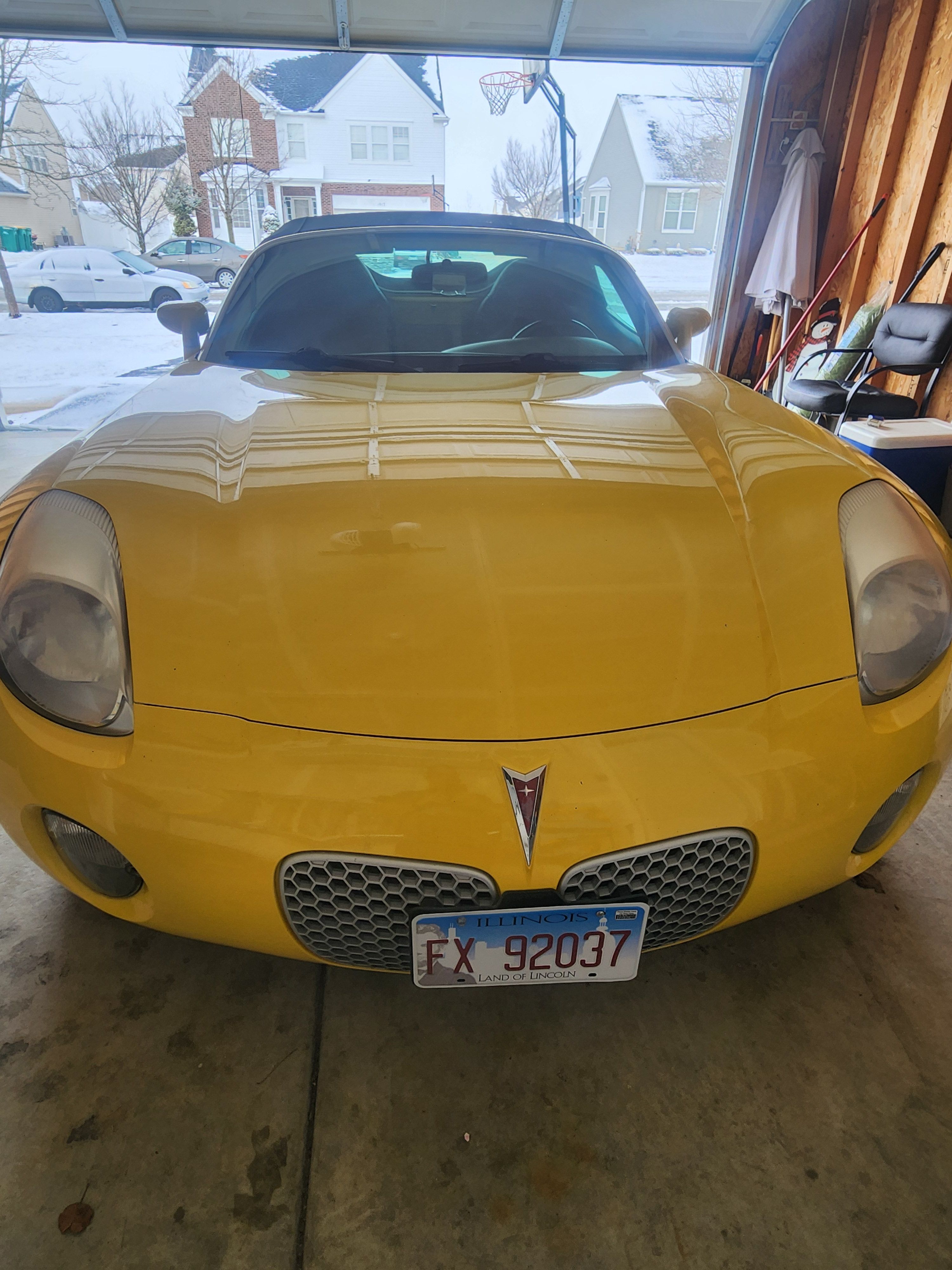 Used 2007 Pontiac Solstice Convertible w/ Premium Package RWD image 1