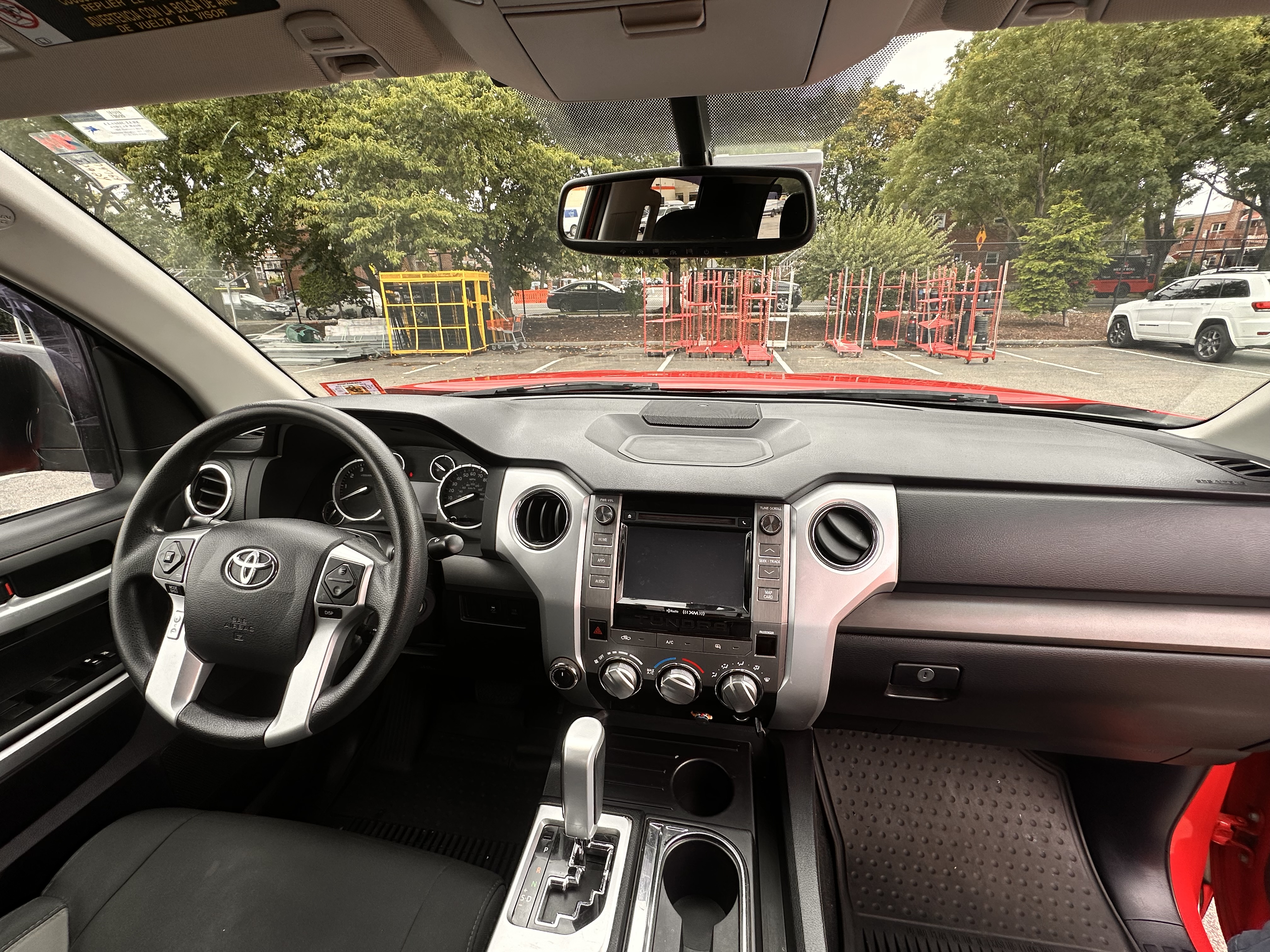 Used 2015 Toyota Tundra SR5 w/ TRD Off Road Package AWD/4WD image 12