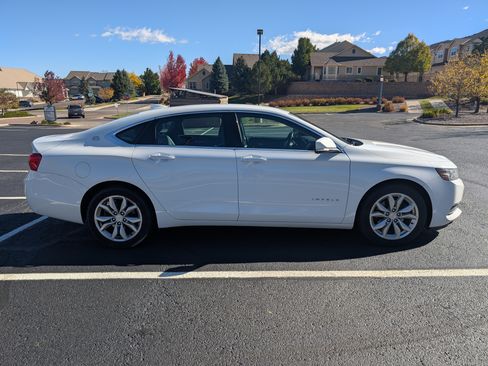 Used 2017 Chevrolet Impala LT image 10