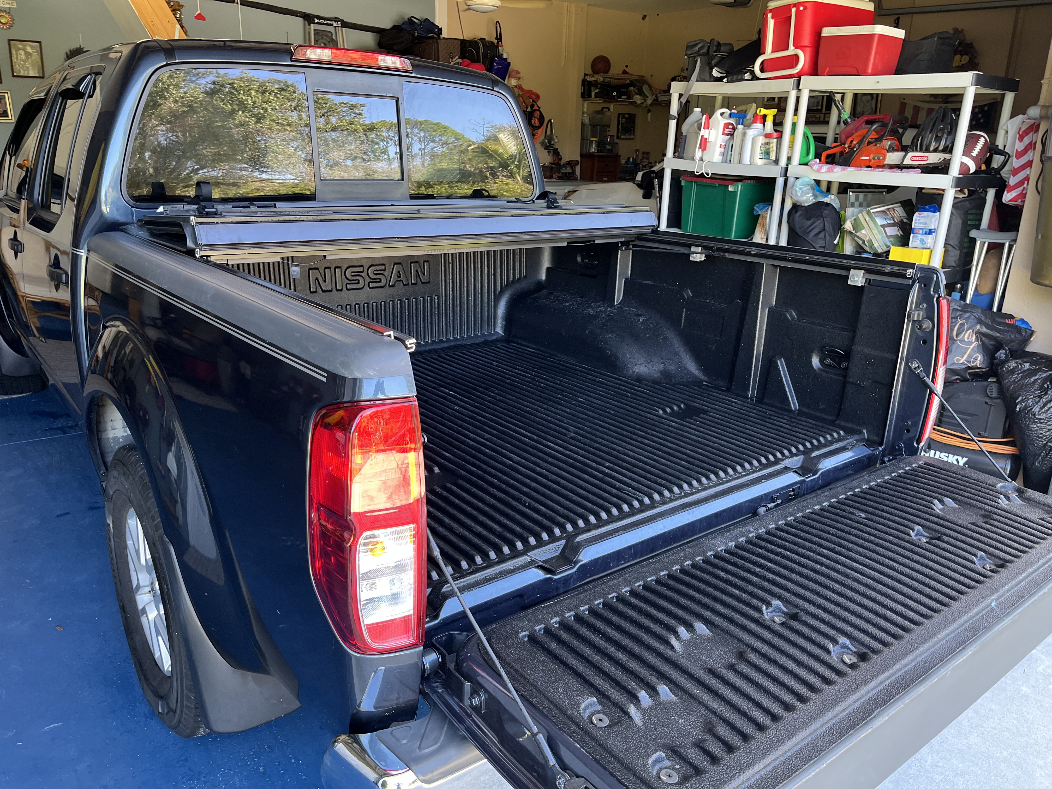 Used 2018 Nissan Frontier SV AWD/4WD image 17