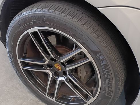 Used 2020 Porsche Macan S AWD/4WD image 5