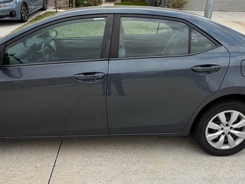 Used 2014 Toyota Corolla LE w/ Driver Convenience Package image 2