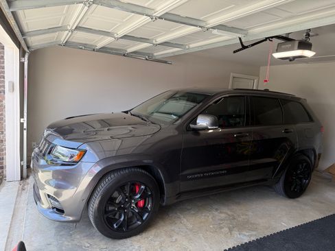 Used 2017 Jeep Grand Cherokee SRT w/ Trailer Tow Group IV AWD/4WD image 1