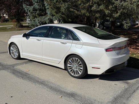 Used 2015 Lincoln MKZ AWD w/ Equipment Group 102A Reserve image 2