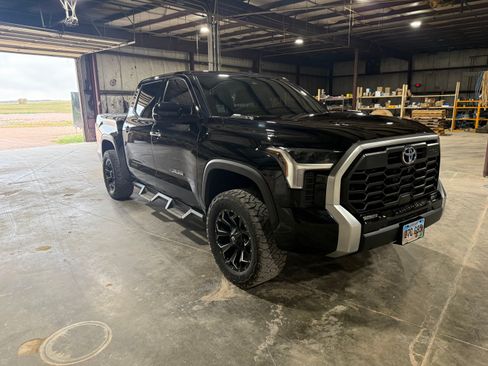 Used 2023 Toyota Tundra Limited w/ TRD Off-Road Package AWD/4WD image 8